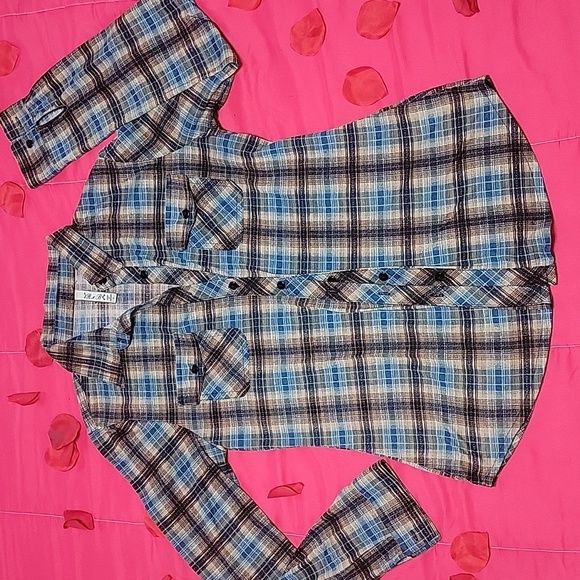 Plaid button down long sleeve - Picture 1 of 6